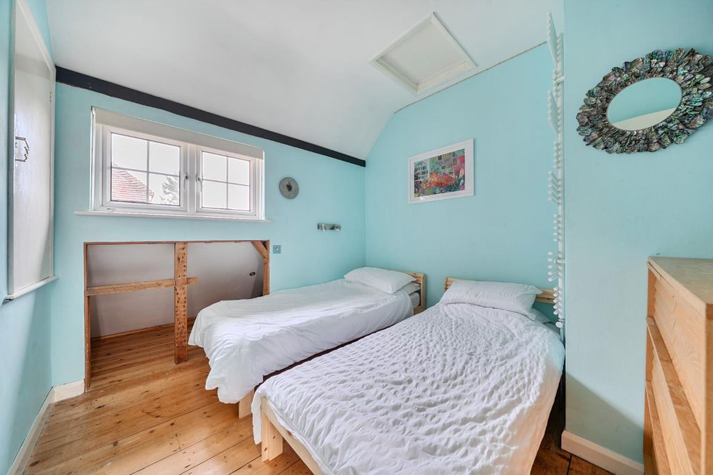 Additional image 19 of 5 bed detached house for saleUpper Vicarage Road, Kennington TN24
