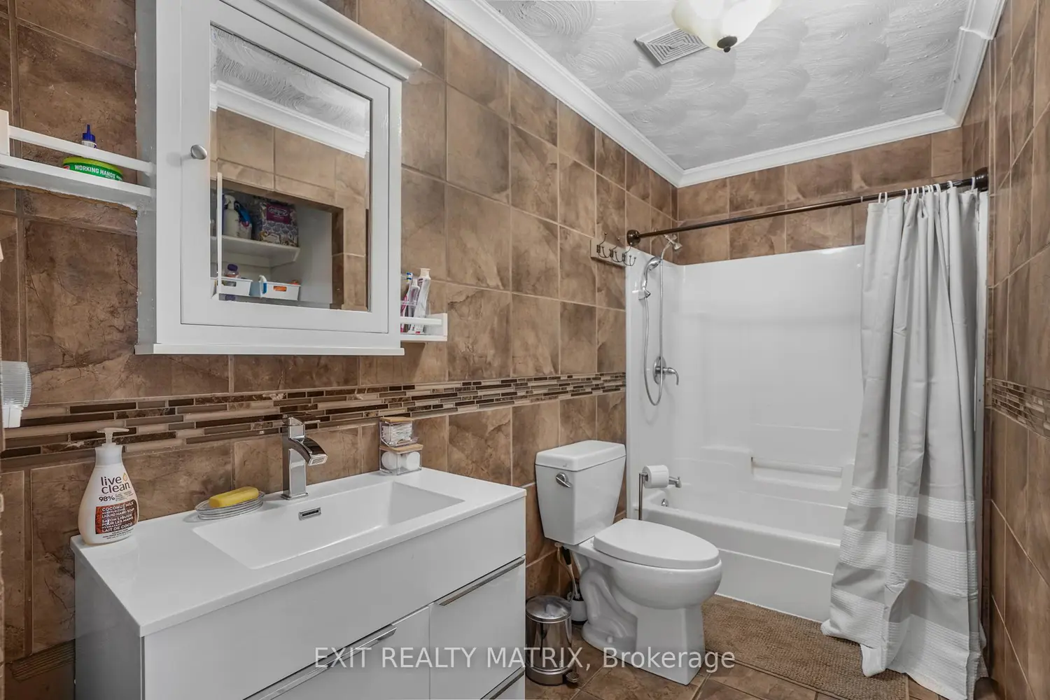 Additional image 7 of 542 Devista Boulevard B