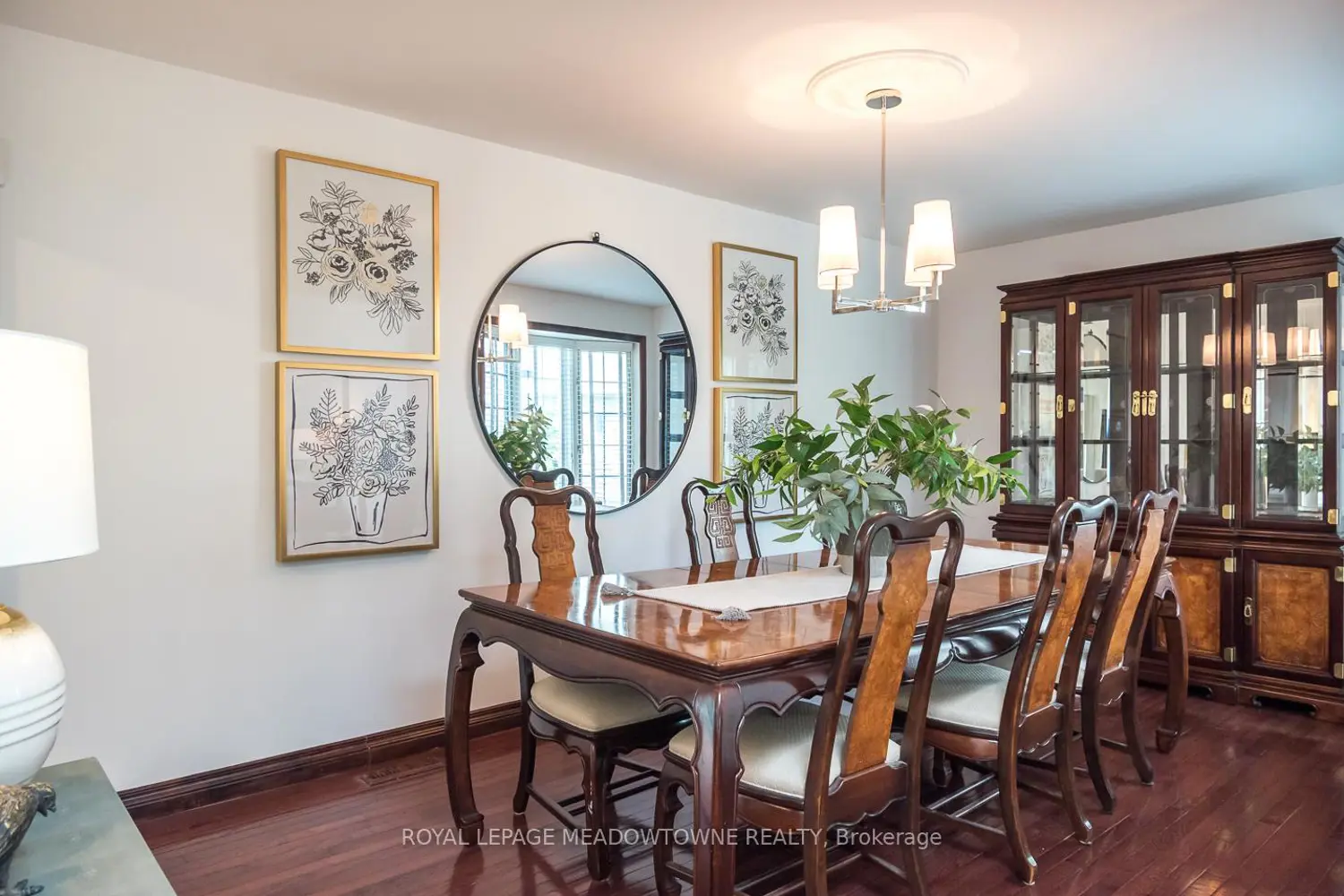 855 Maple Avenue photo 4