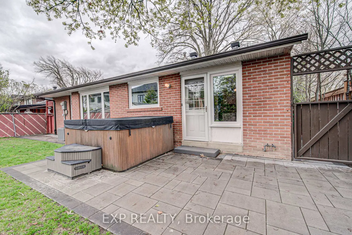 Additional image 14 of 8 Sanford Crescent