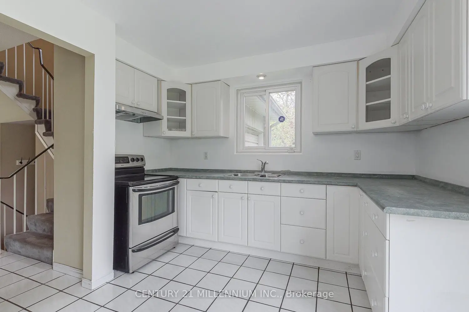 Additional image 8 of 3 Longbourne Crescent