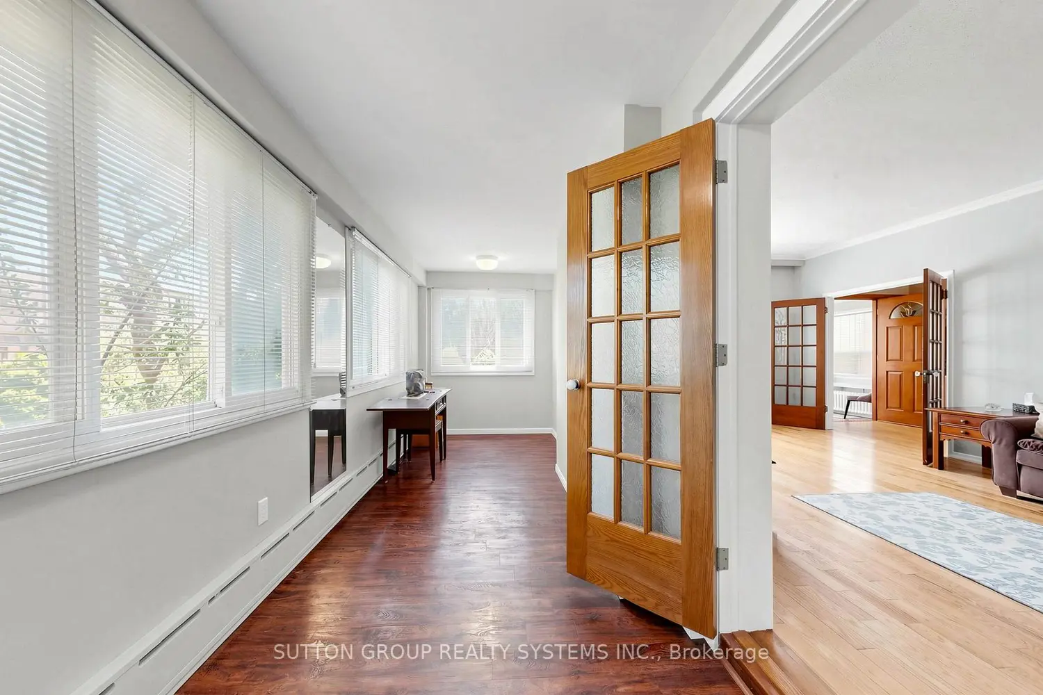 114 Rosemount Avenue photo 4