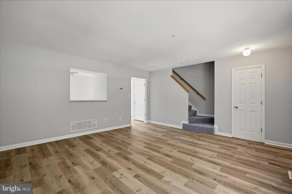 Additional image 5 of 2315 Bluegrass Heights Ct, Baltimore, MD 21237