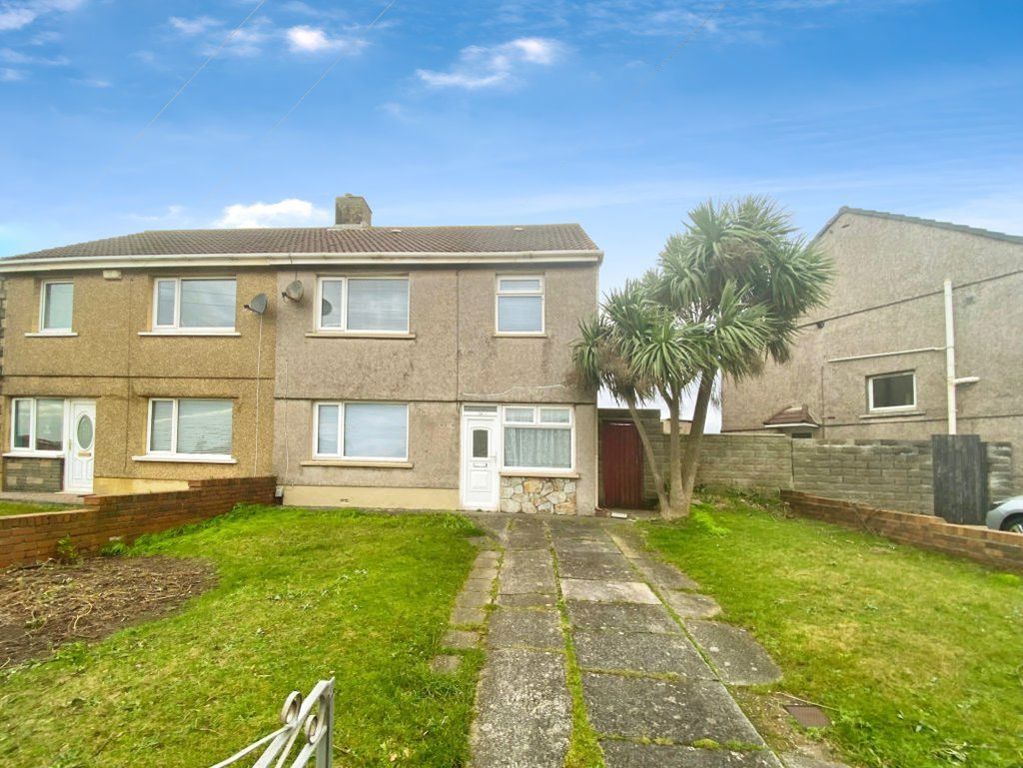 3 bed property to rentGolden Avenue, Sandfields, Port Talbot SA12
