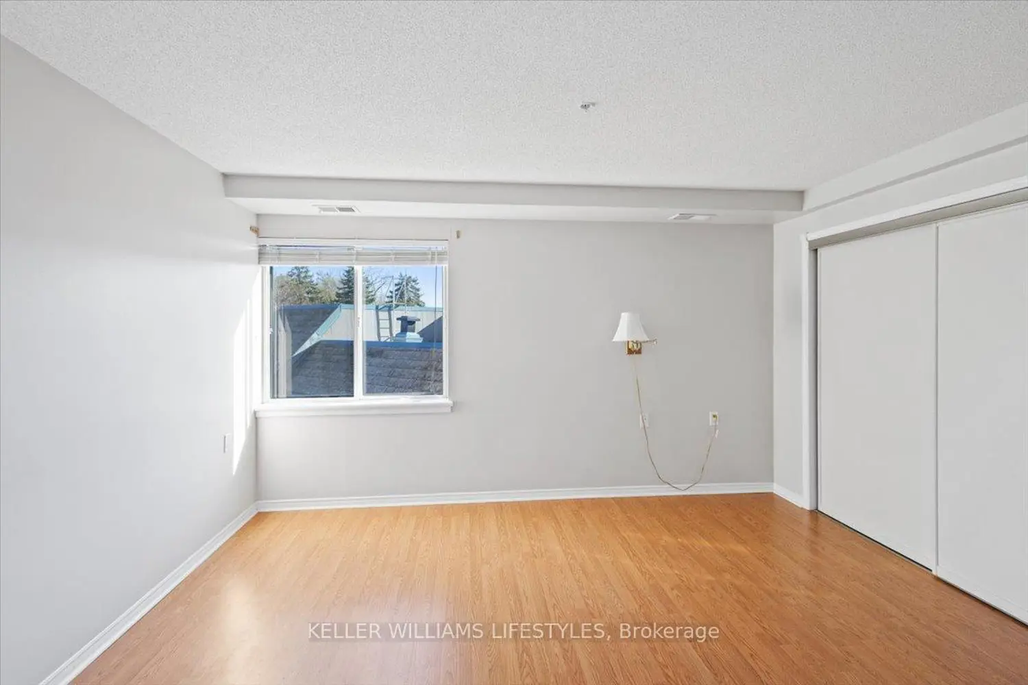 Additional image 14 of 511 Gainsborough Road 215
