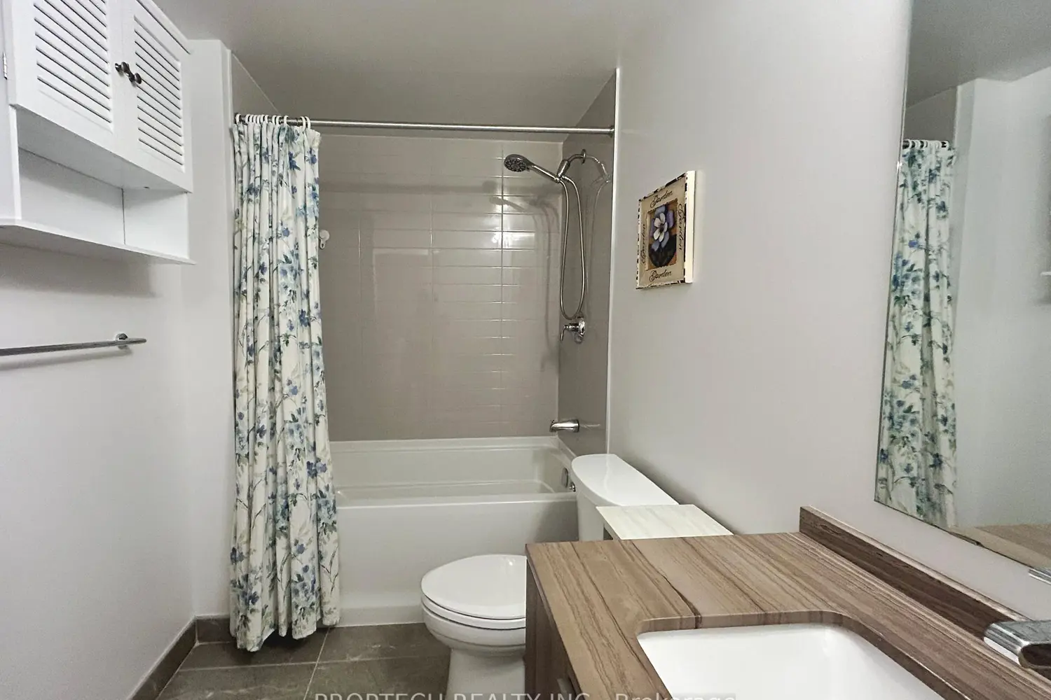 Additional image 11 of 11 Wellesley Street 4209