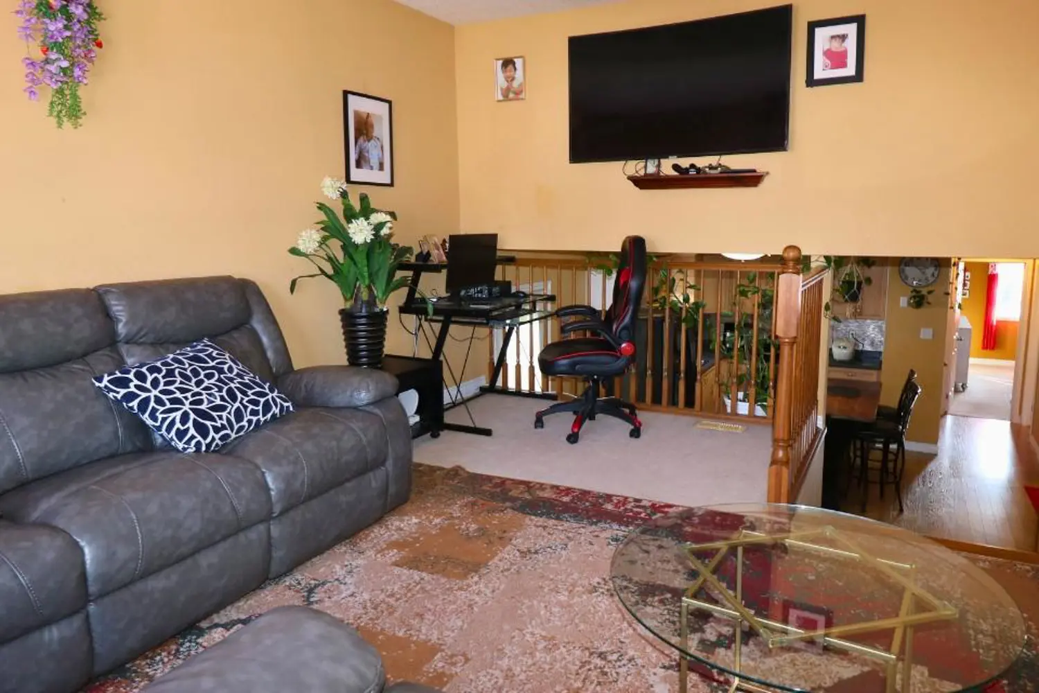 Additional image 10 of 949 Marigold Street