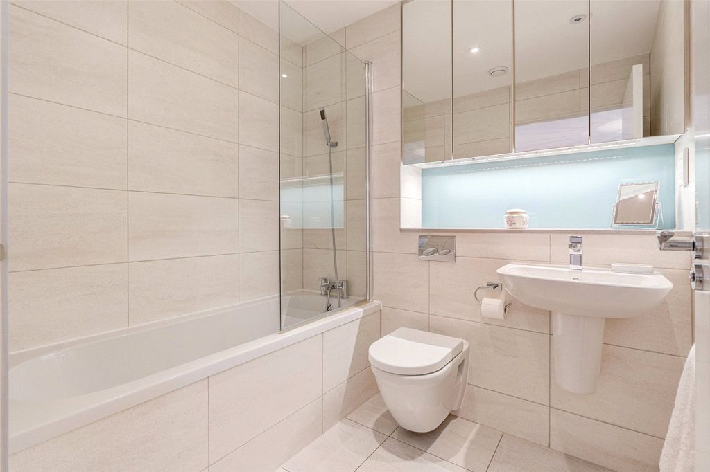 Additional image 6 of 2 bed flat to rentMarine Parade, Worthing, West Sussex BN11