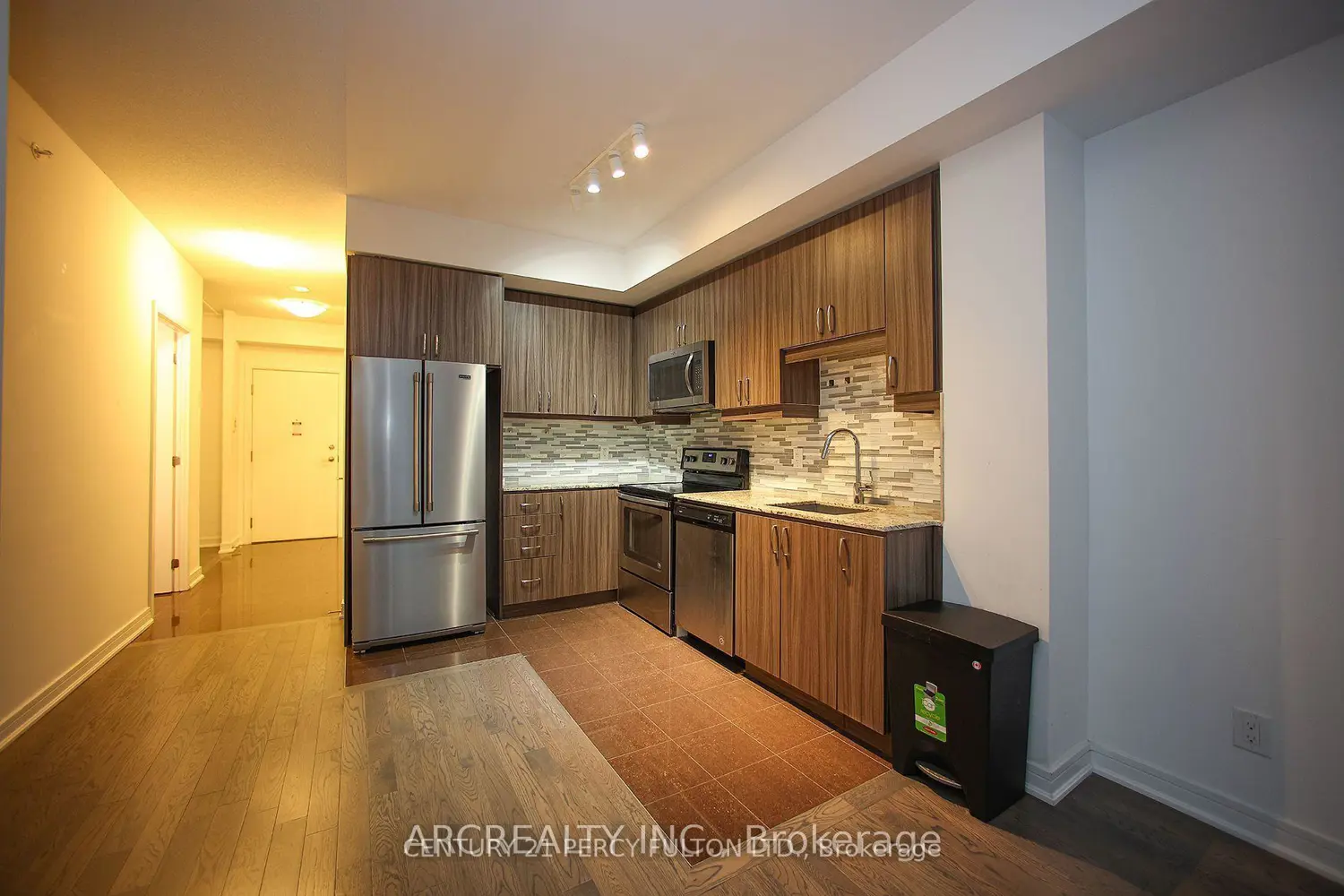 Additional image 11 of 9205 Yonge Street 512