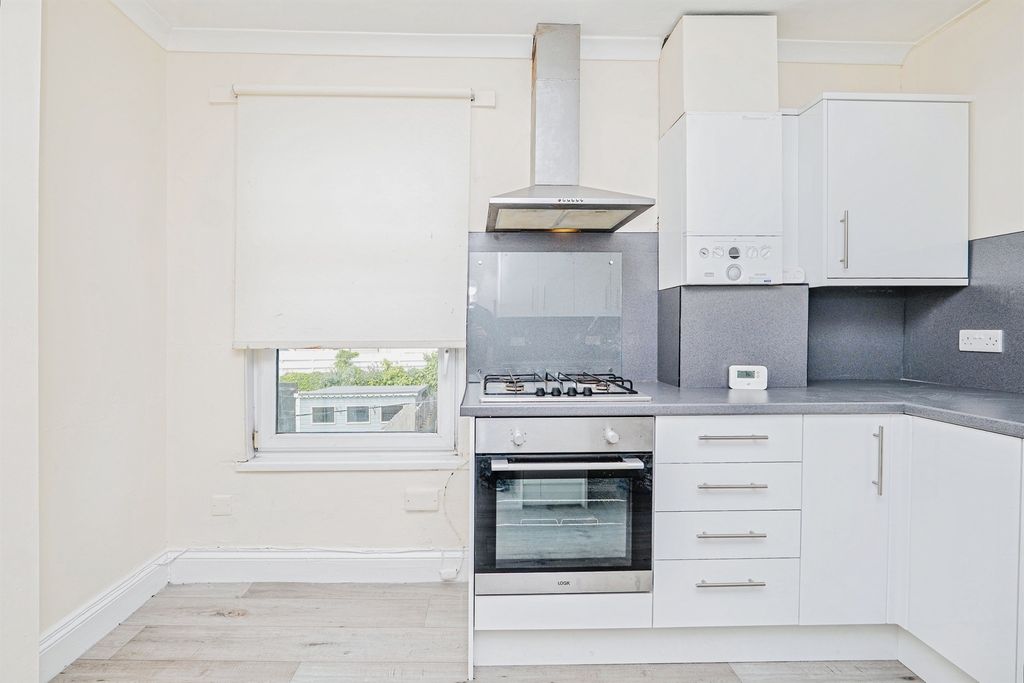 Additional image 5 of 2 bed maisonette for saleBlundell Avenue, Porthcawl CF36