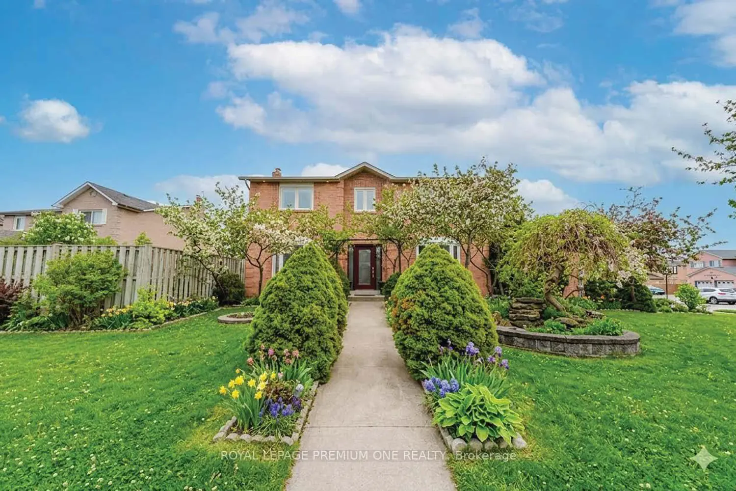25 Sir Lancelot Court