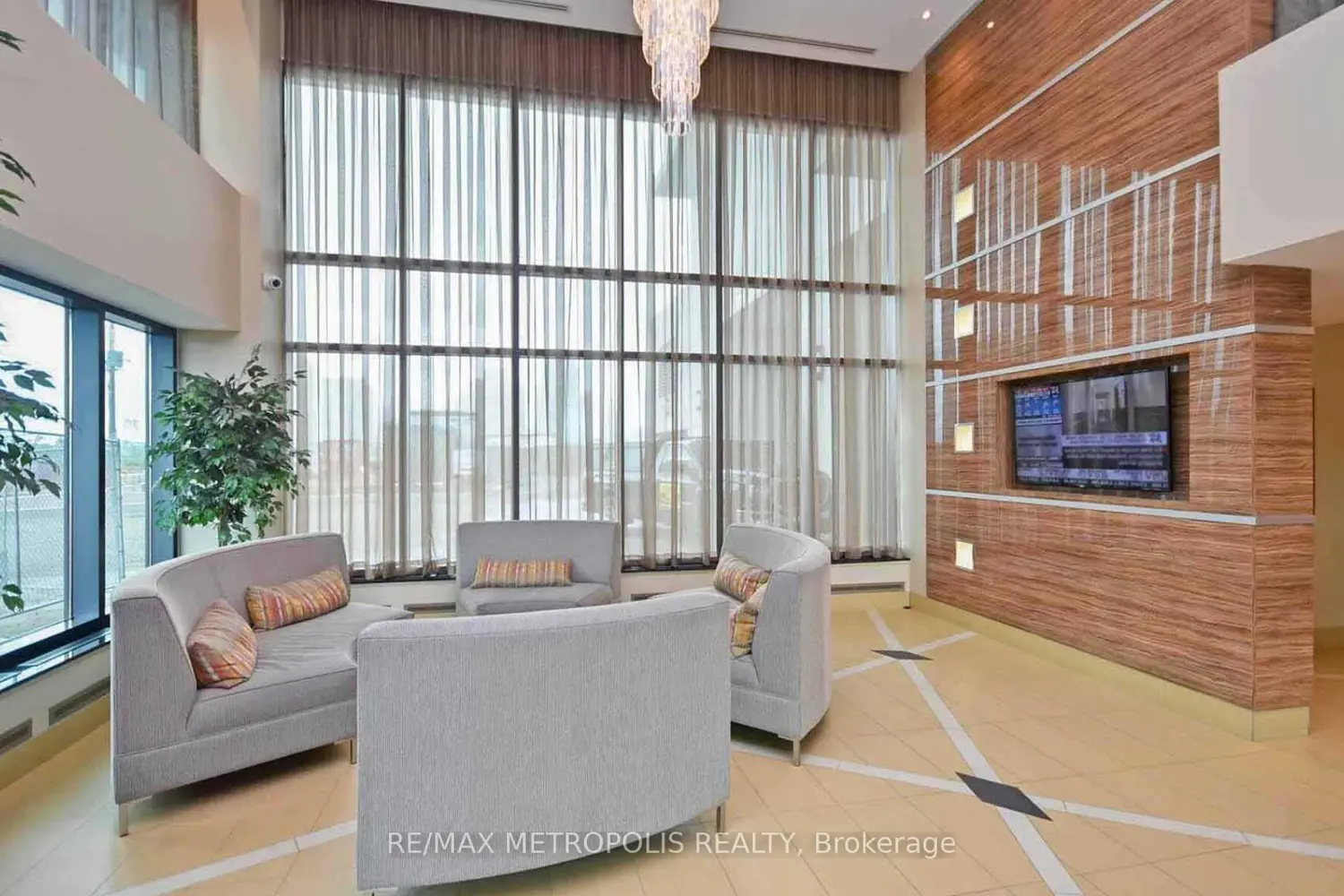 Additional image 4 of 3985 Grand Park Drive 1004