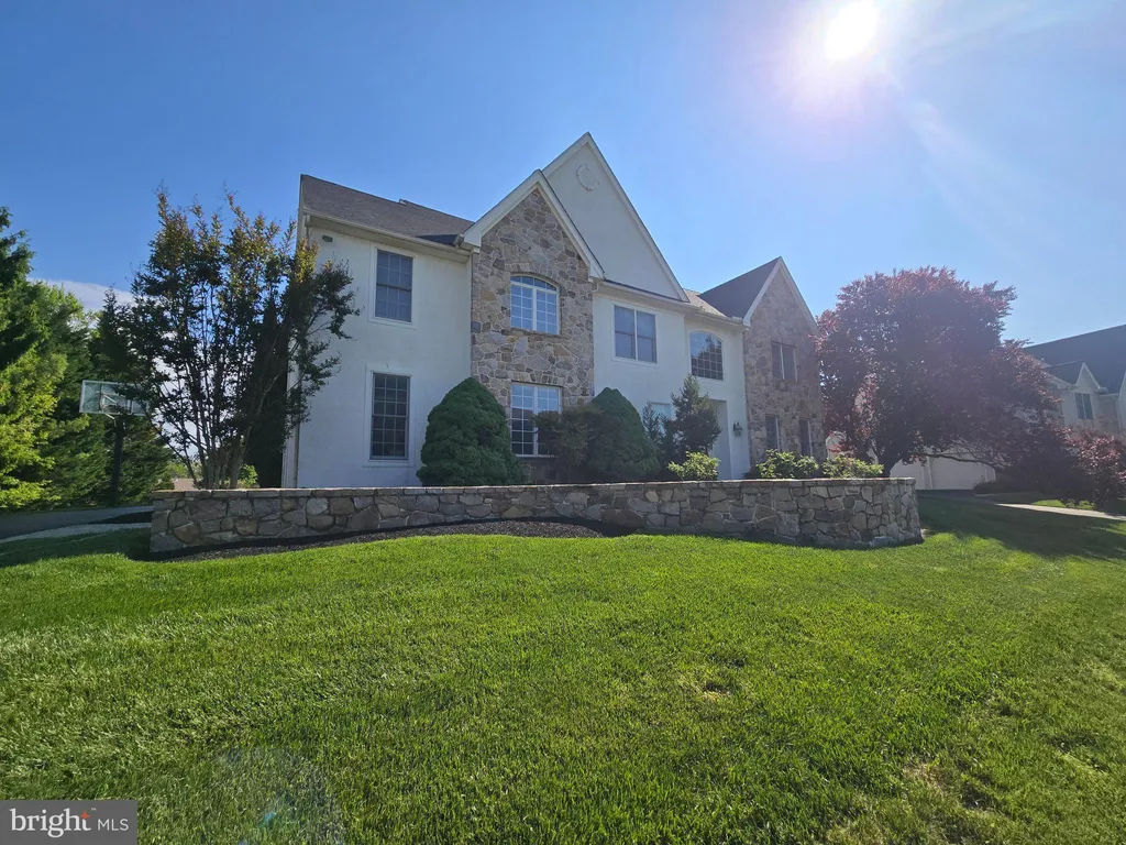 Additional image 2 of 7 Derbyshire Way, Wilmington, DE 19807