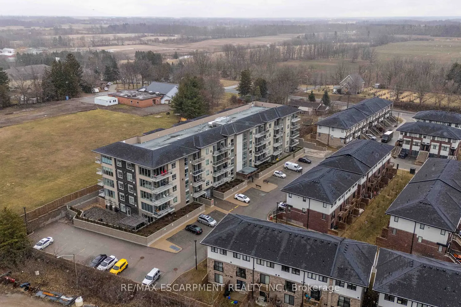 Additional image 18 of 16 Markle Crescent 504