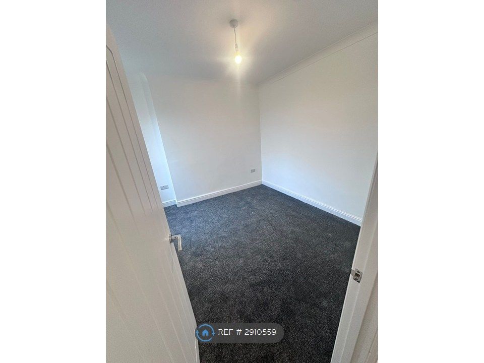 Additional image 3 of 3 bed semi-detached house to rentChurch St, Tredegar NP22