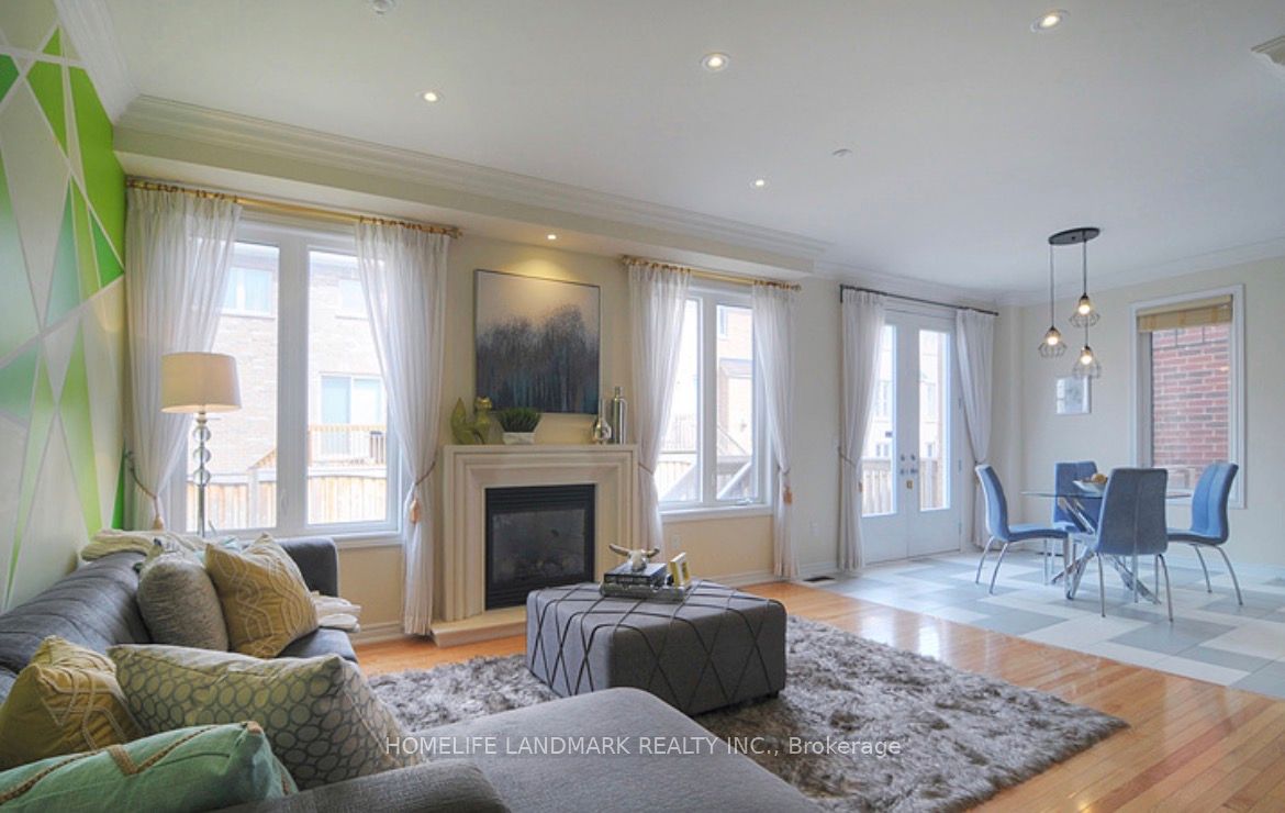 Additional image 3 of 8 Farmhouse Crescent, Richmond Hill, ON, L4E 0K1
