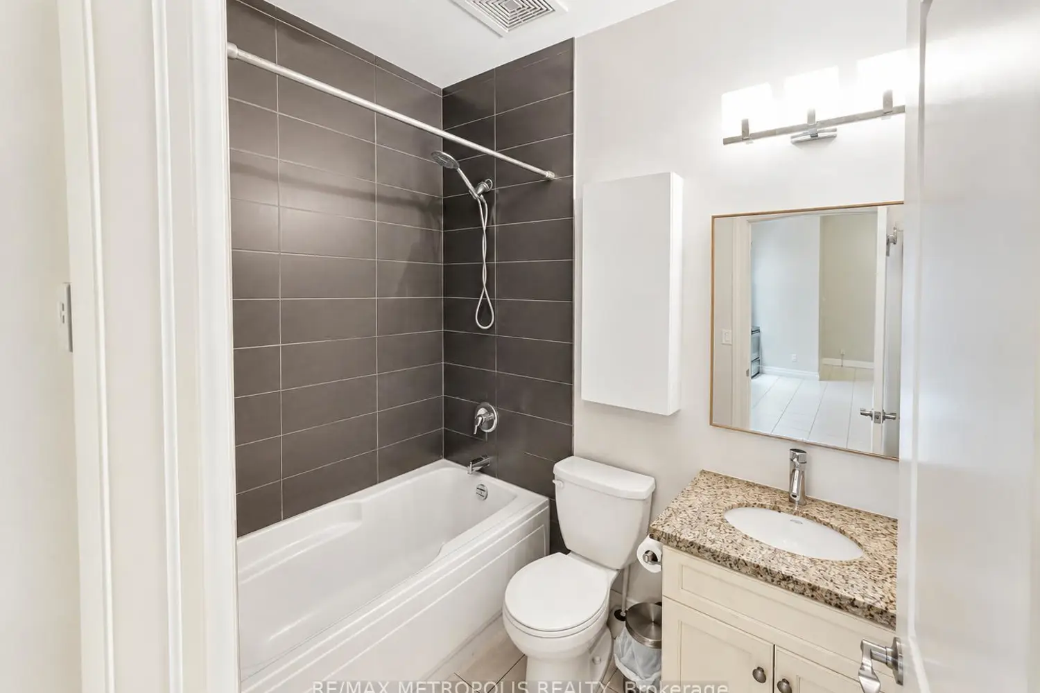 Additional image 7 of 25 Concession Street 110