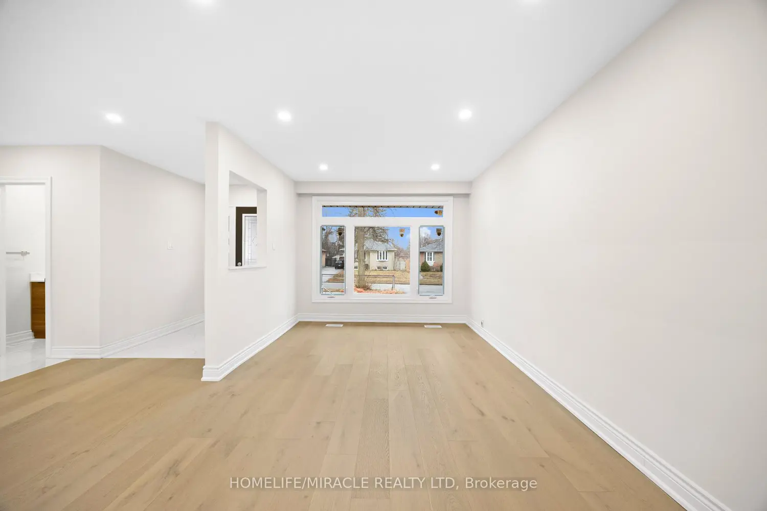 46 Flintwick Drive photo 5