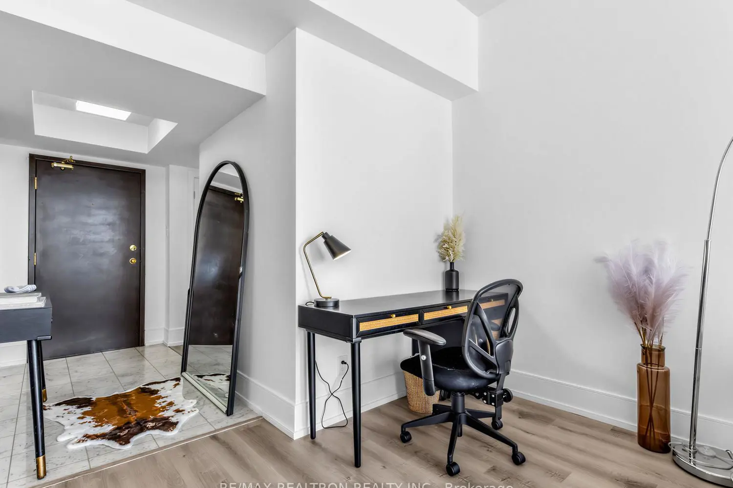 Additional image 7 of 500 Glencairn Avenue 503
