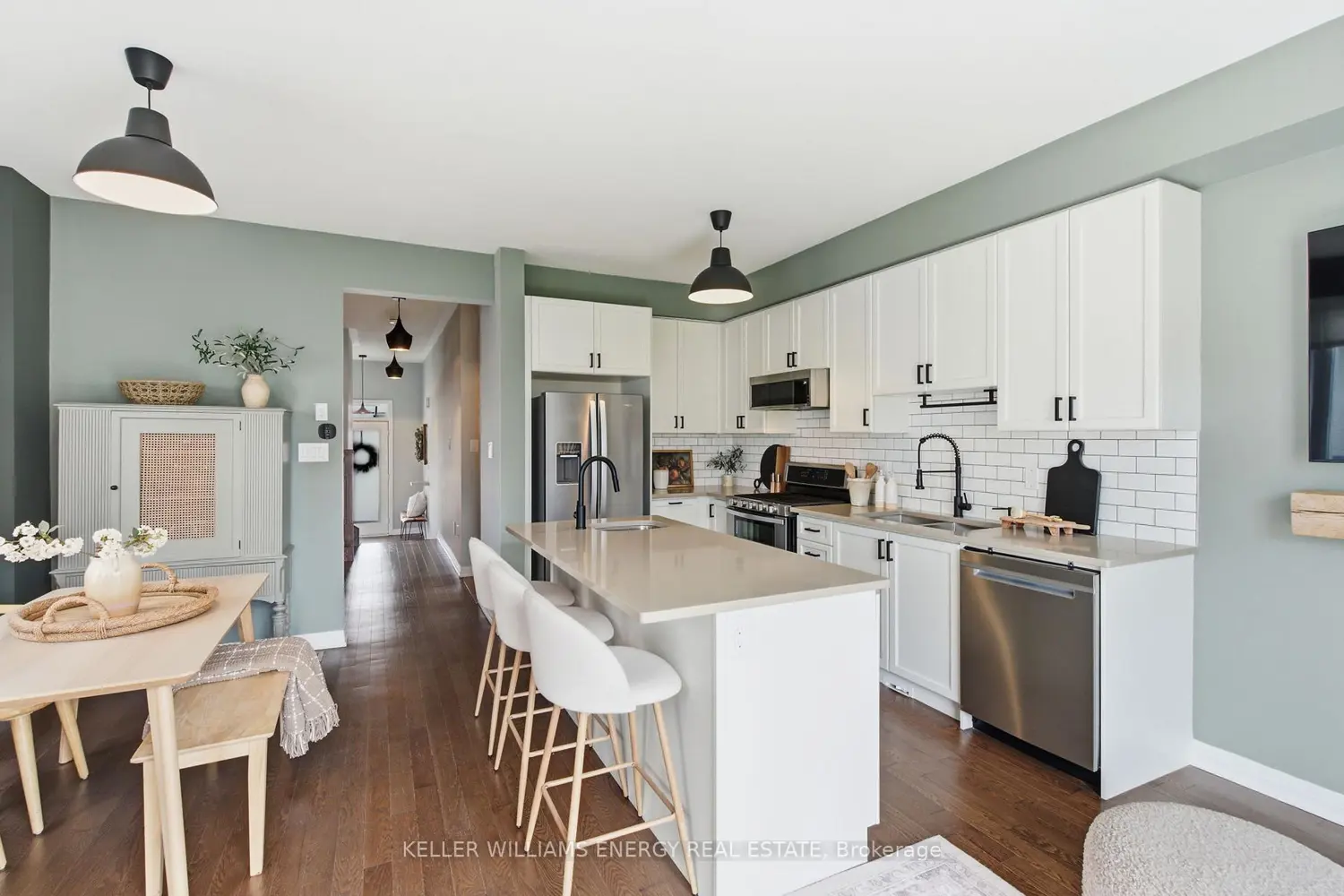 34 Larkin Lane photo 5