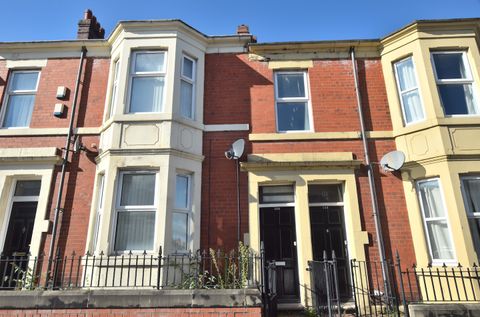 Wingrove Avenue, Newcastle Upon Tyne NE4