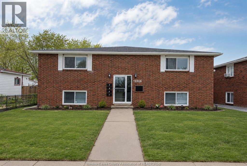UPPER 3-1316 California , Windsor, ON, N9B3A1