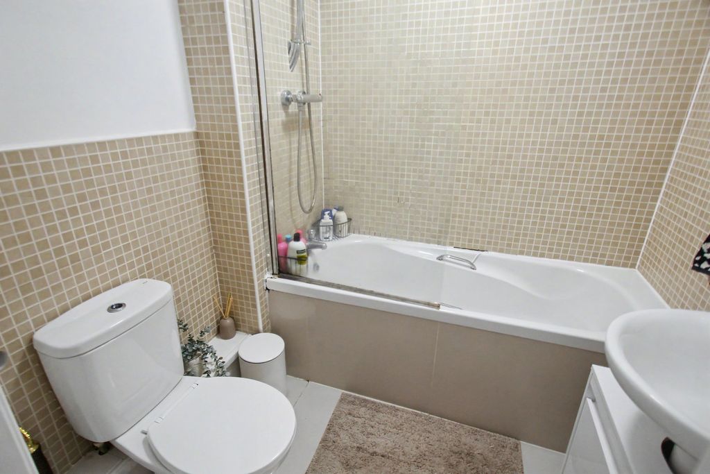 Additional image 13 of 2 bed flat for saleDrum Tower View, Caerphilly CF83