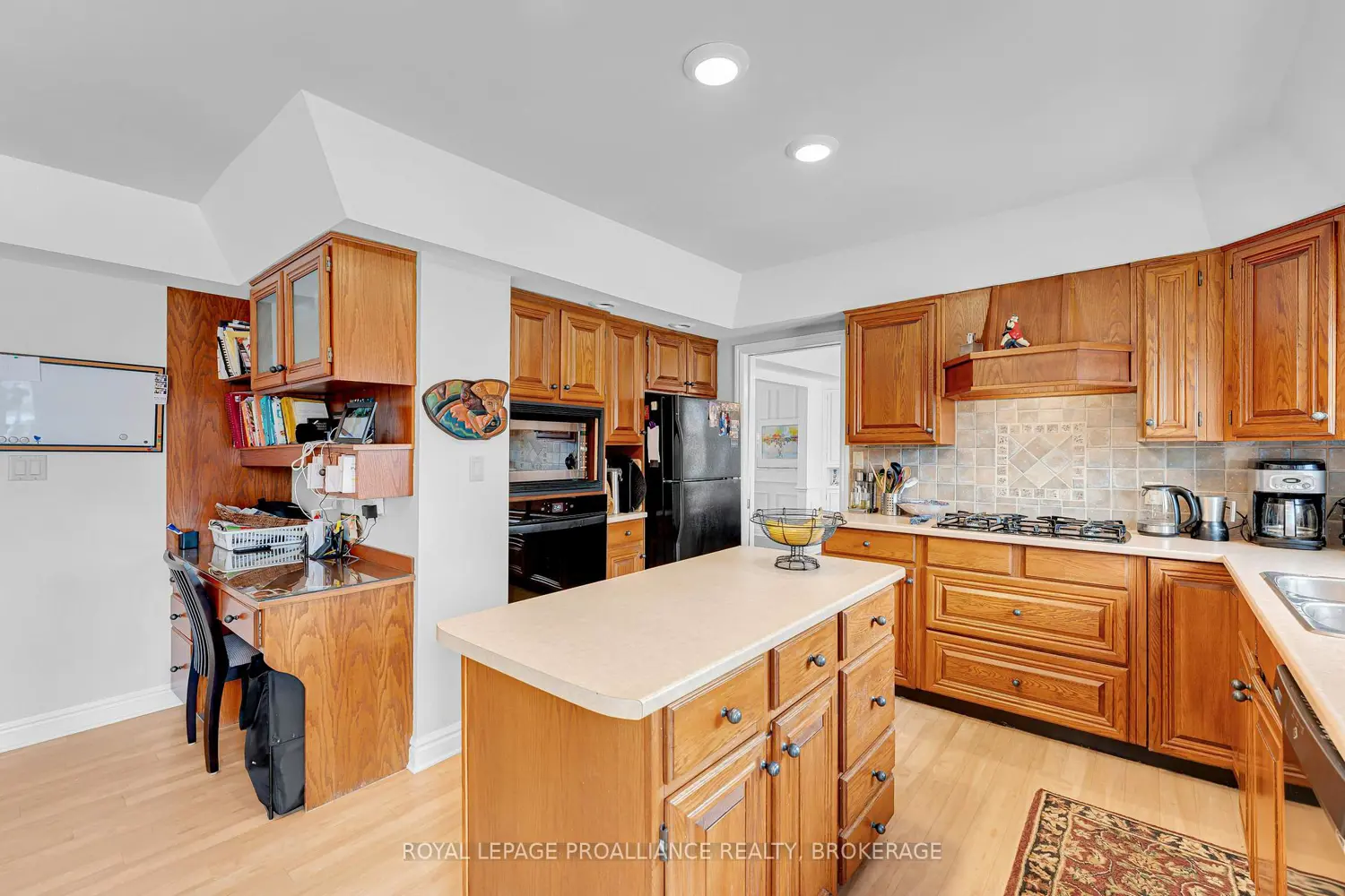Additional image 7 of 907 Brodie Avenue