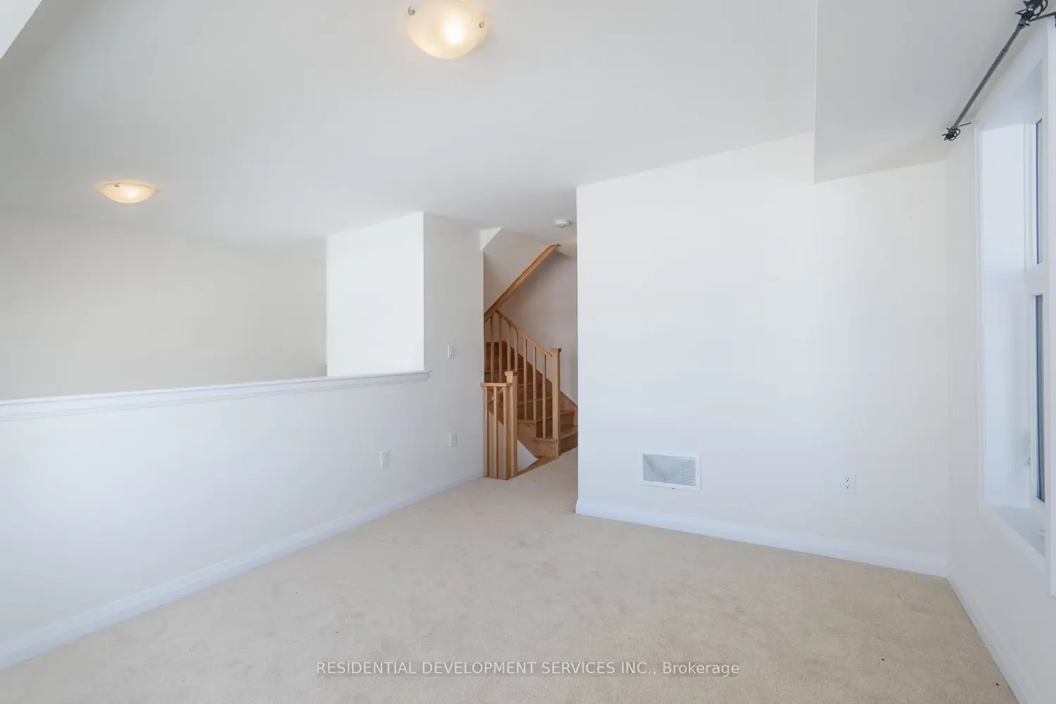 Additional image 20 of 11411 Leslie Street