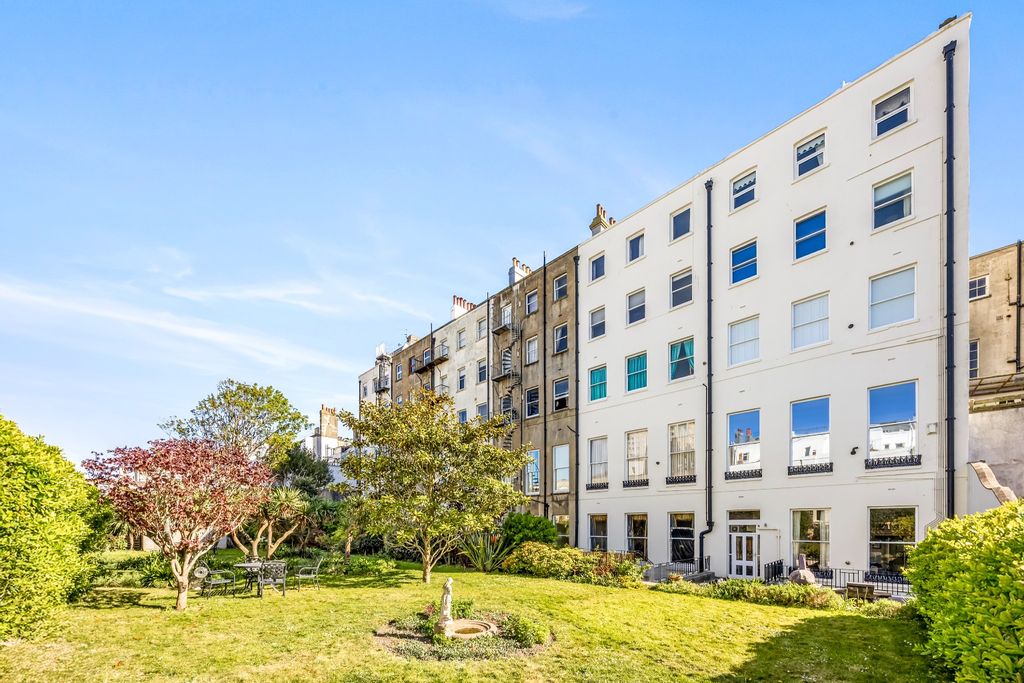 Additional image 23 of 2 bed flat for saleMarine Parade, Brighton, East Sussex BN2