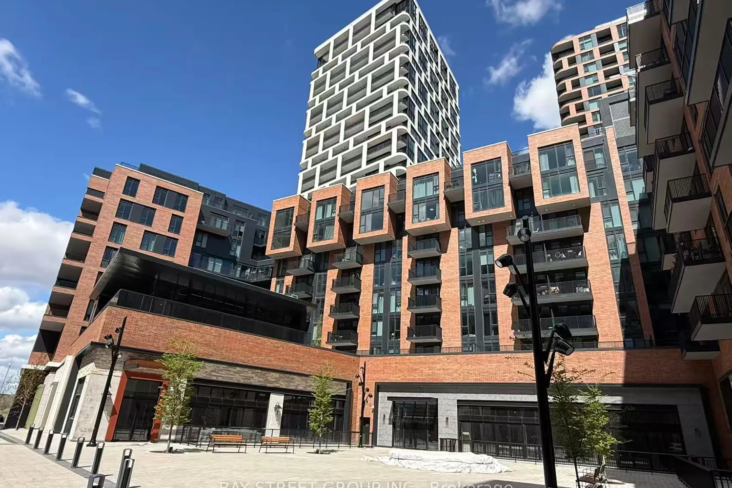 Additional image 2 of 38 Simcoe Promenade C320