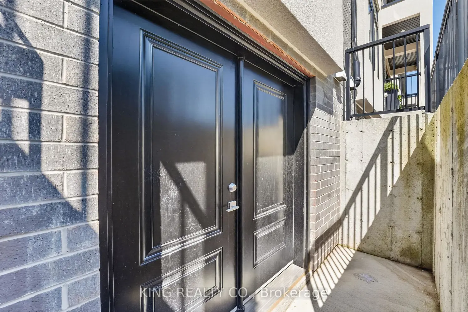 Additional image 3 of 153 Summersides Boulevard 5