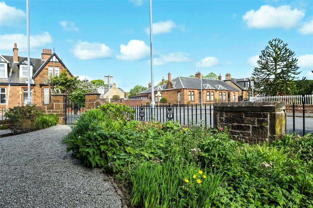 Additional image 18 of 4 bed flat for saleSouth Hamilton Street, Kilmarnock, East Ayrshire KA1
