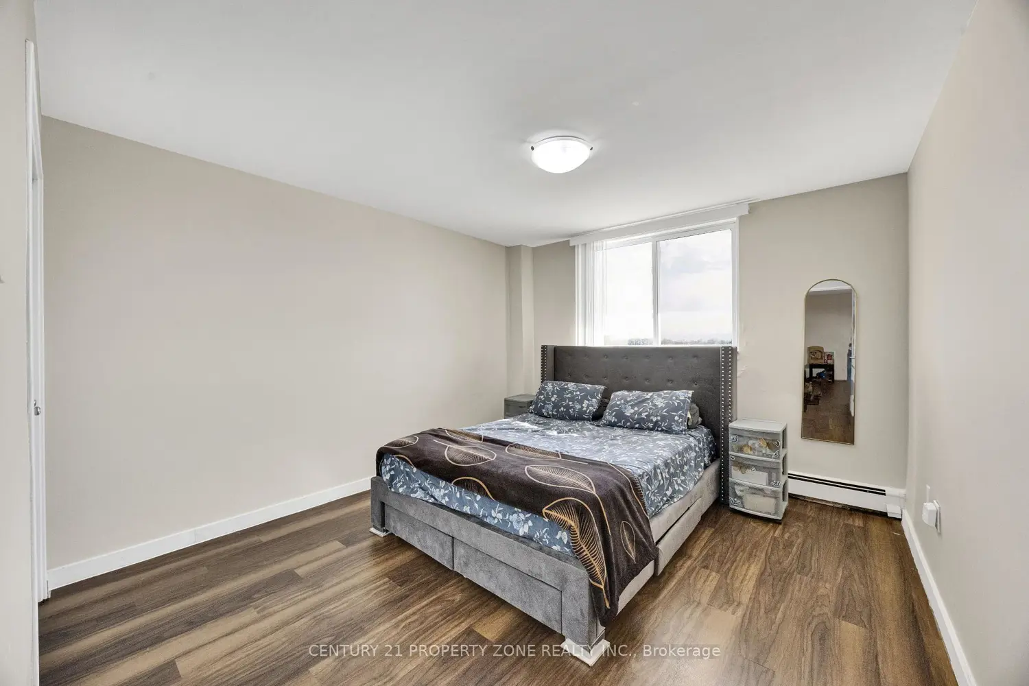 Additional image 16 of 573 Mornington Avenue 907