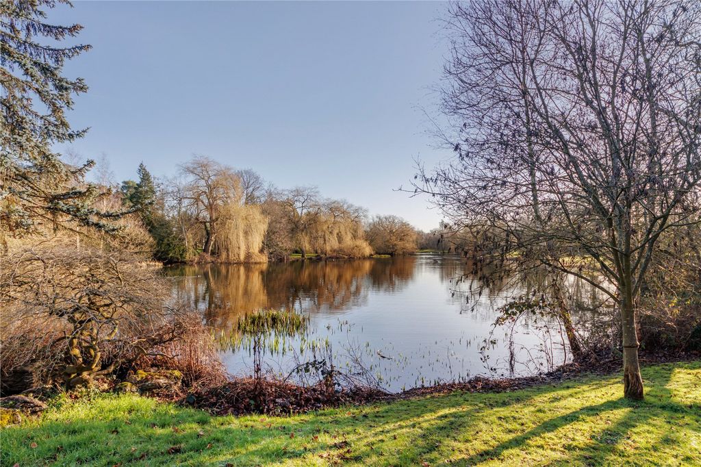 Additional image 30 of 2 bed flat for saleHanstead House, Bricket Wood, St Albans AL2
