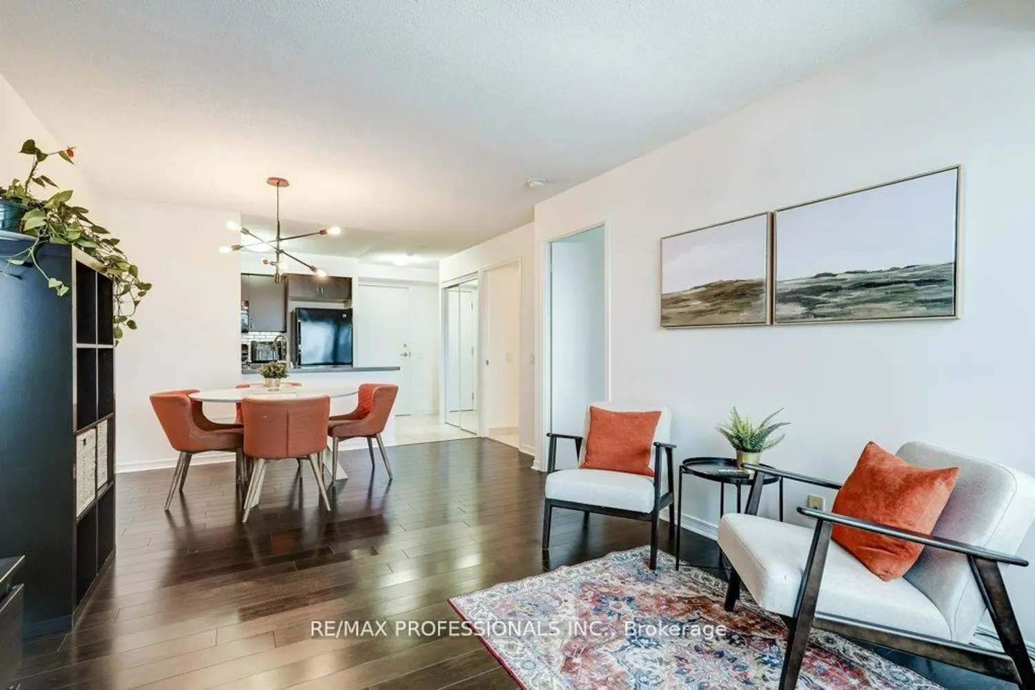 Additional image 2 of 60 Heintzman Street 930