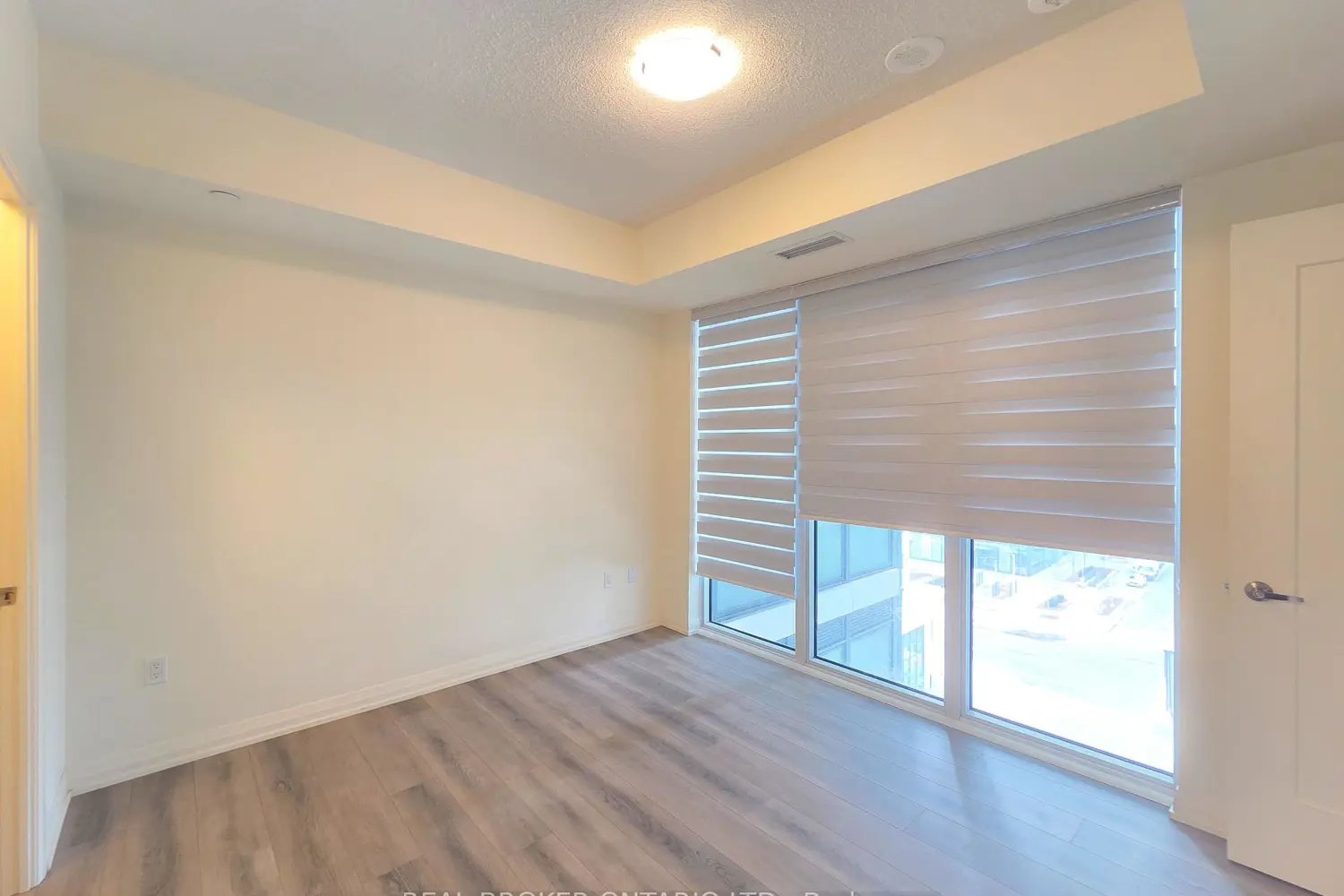 Additional image 4 of 9000 Jane Street 618