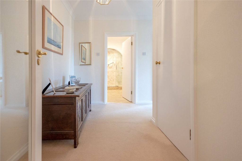 Additional image 13 of 3 bed flat for saleLilliput Road, Poole, Dorset BH14