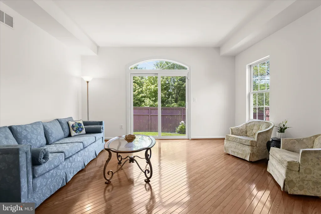 Additional image 11 of 320 Chalk Hill Drive, Baltimore, MD 21208