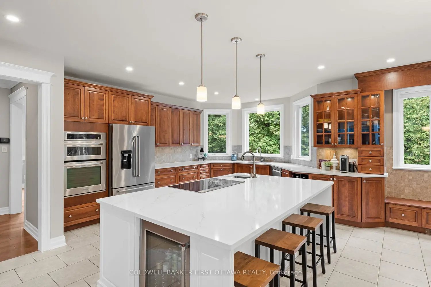 231 Ironstone Court photo 5