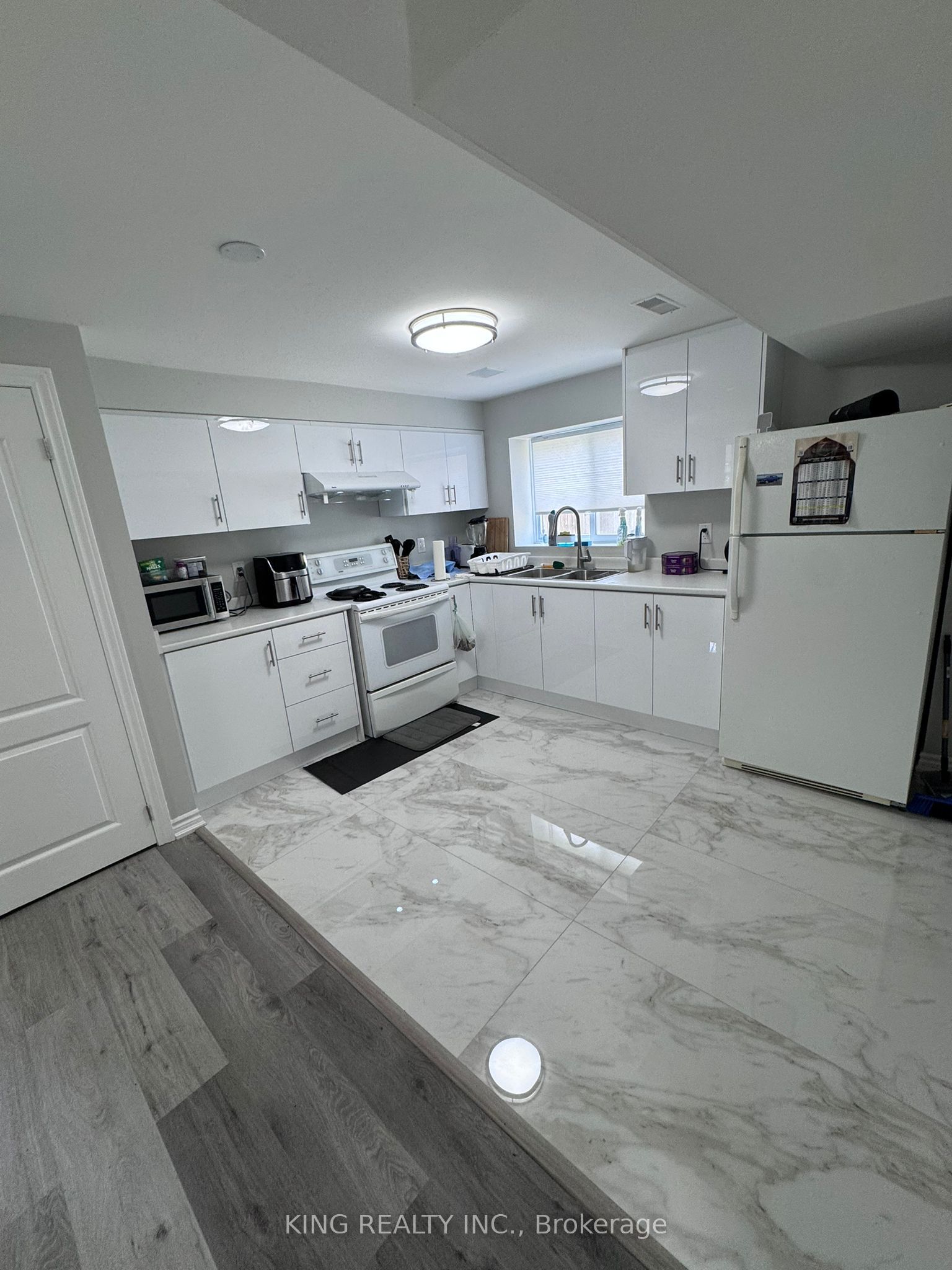 Additional image 3 of Basement-103 Browning Trail, Barrie, ON, L4N 6R2