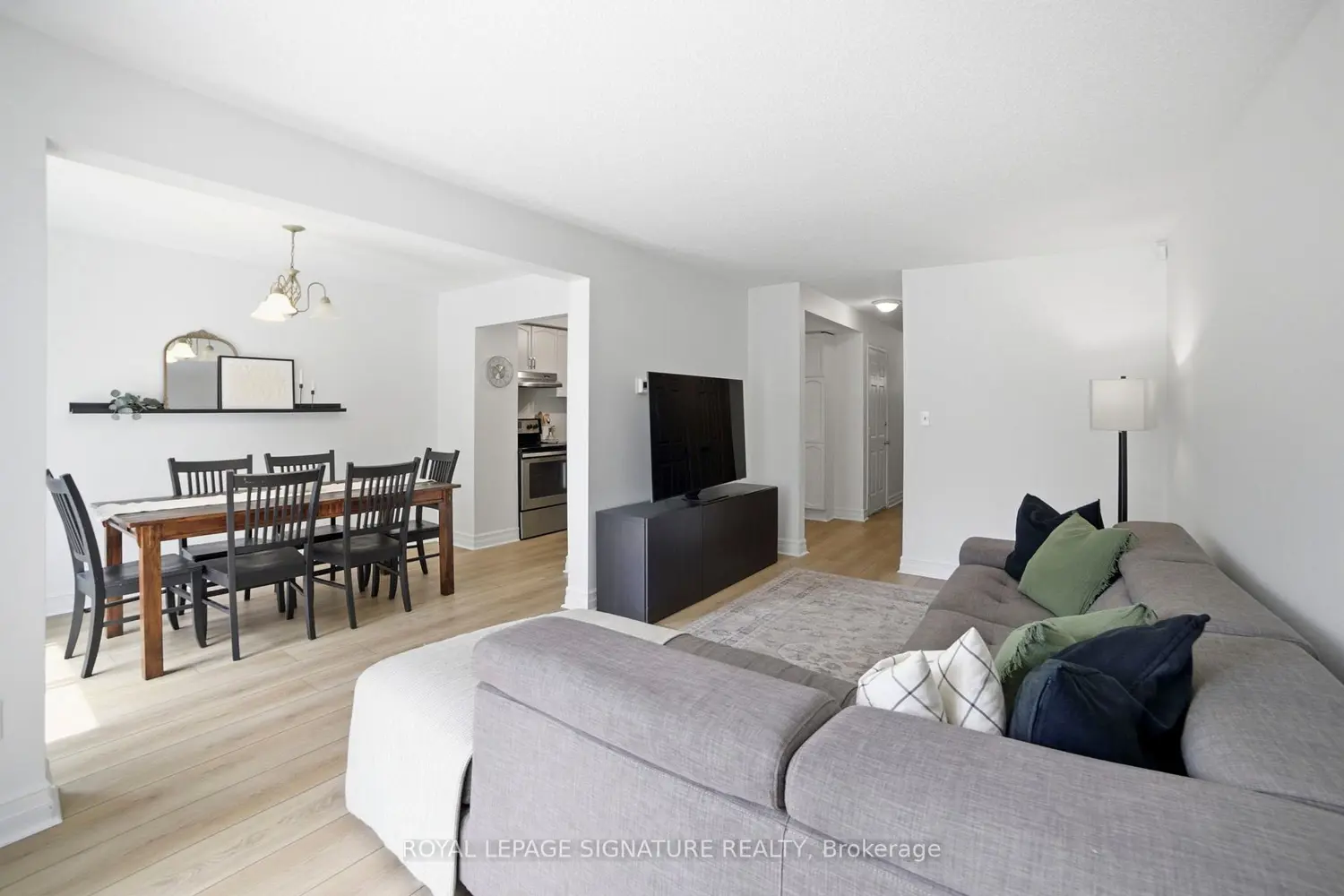Additional image 4 of 1 Royalwood Court 15