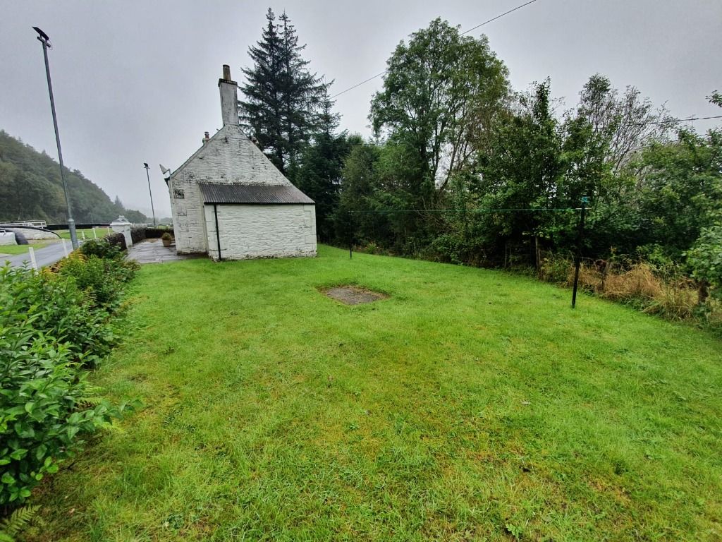 2 bed cottage to rentDunardy Rolling Bridge, Lock 11, Lochgilphead, Argyll & Bute PA31 photo 2