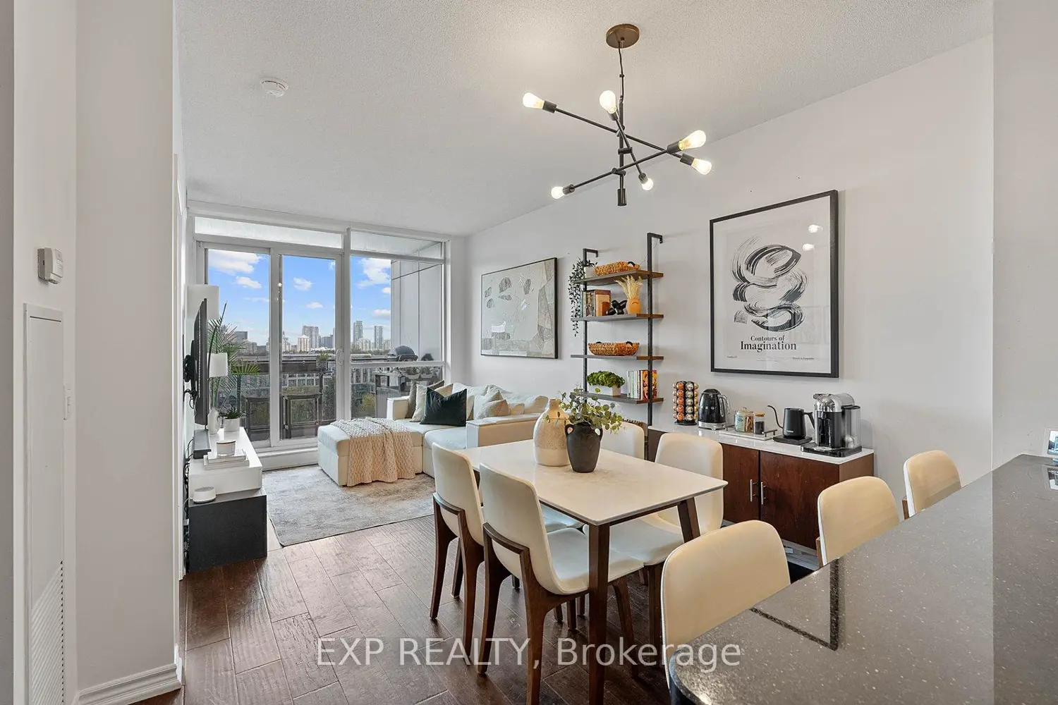 2885 Bayview Avenue 1017 photo 4
