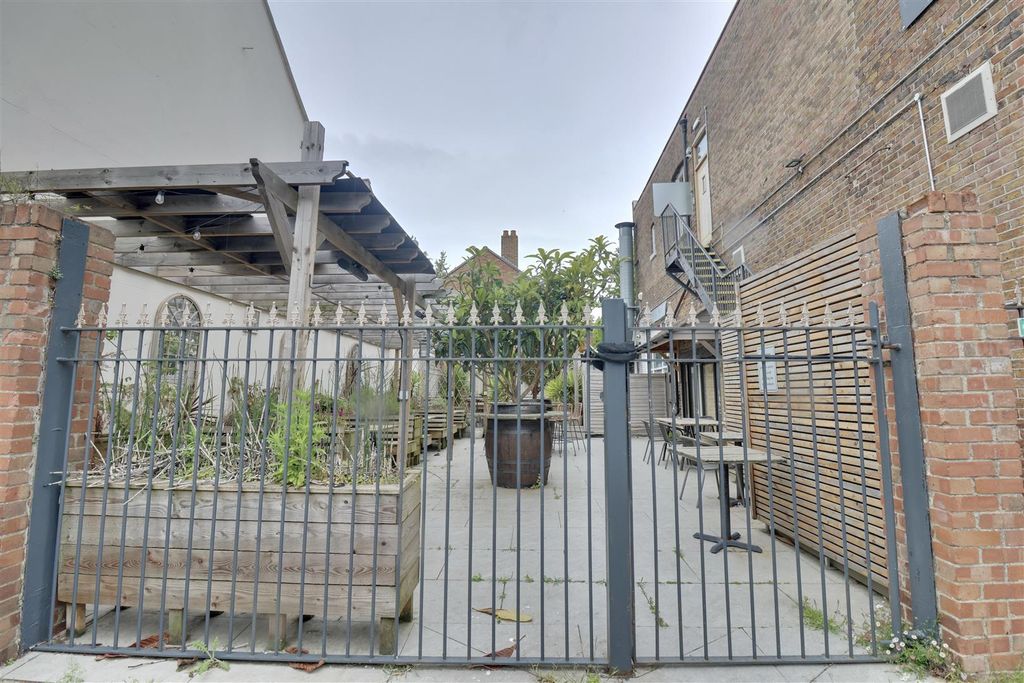 Additional image 6 of Land for saleGreat Southsea Street, Southsea PO5