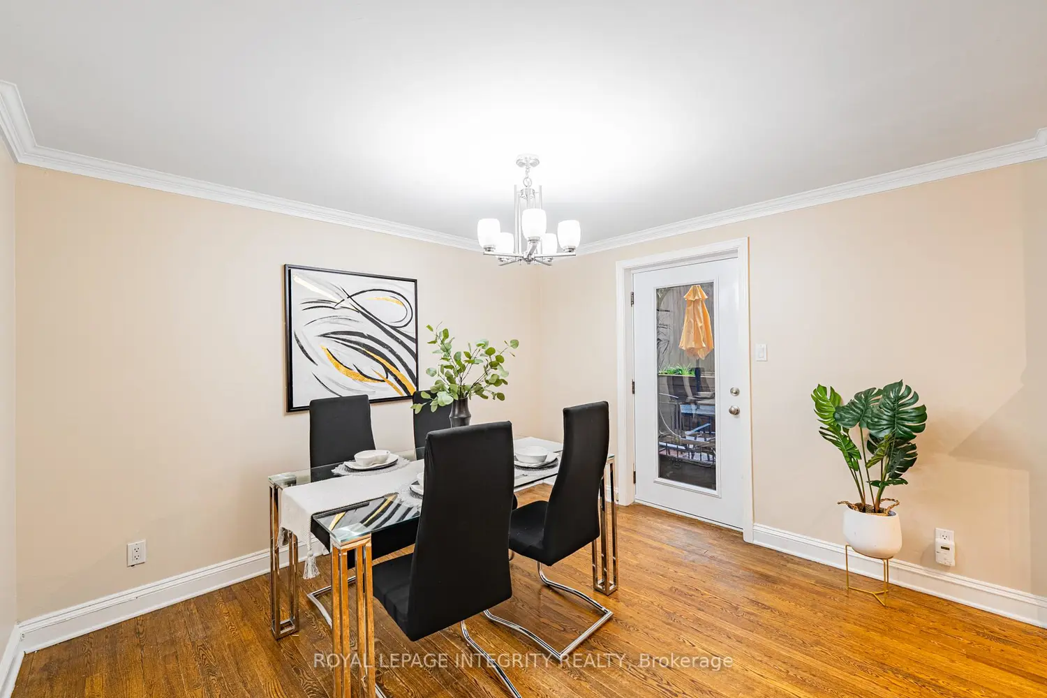 222 Russell Avenue 103 photo 4
