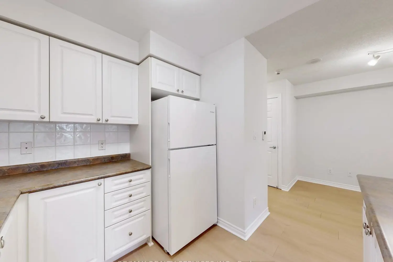 Additional image 7 of 3880 Duke Of York Boulevard 504