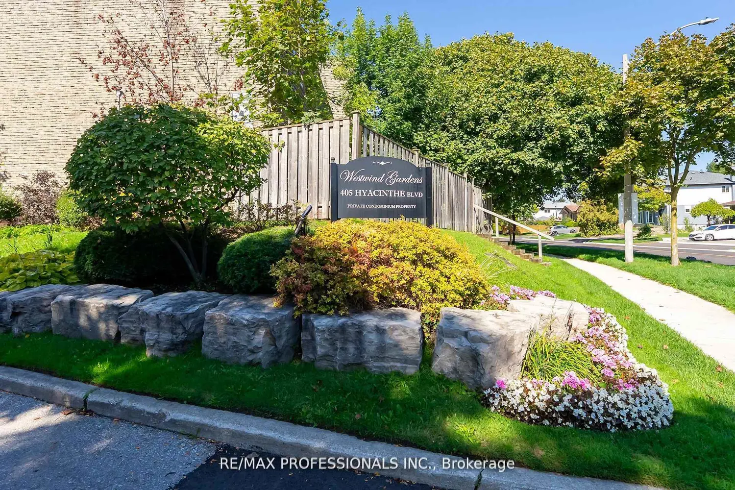 Additional image 16 of 405 Hyacinthe Boulevard 65