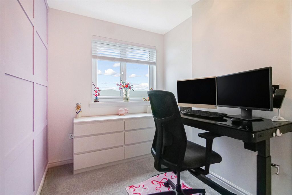 Additional image 10 of 3 bed terraced house for saleCrunes Way, Greenock, Inverclyde PA15
