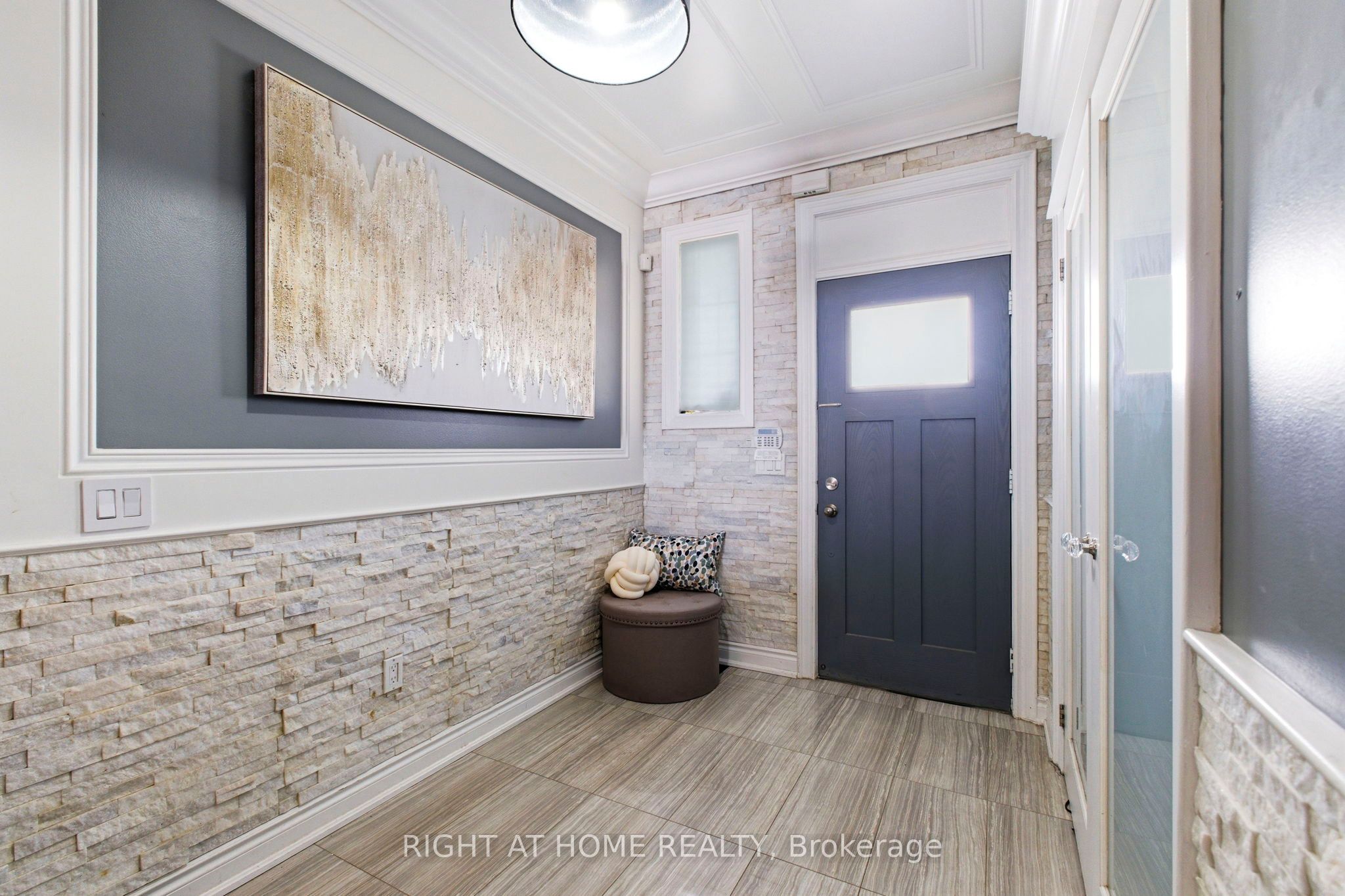 10 Learmont Avenue, Caledon, ON, L7C 3N3 photo 3